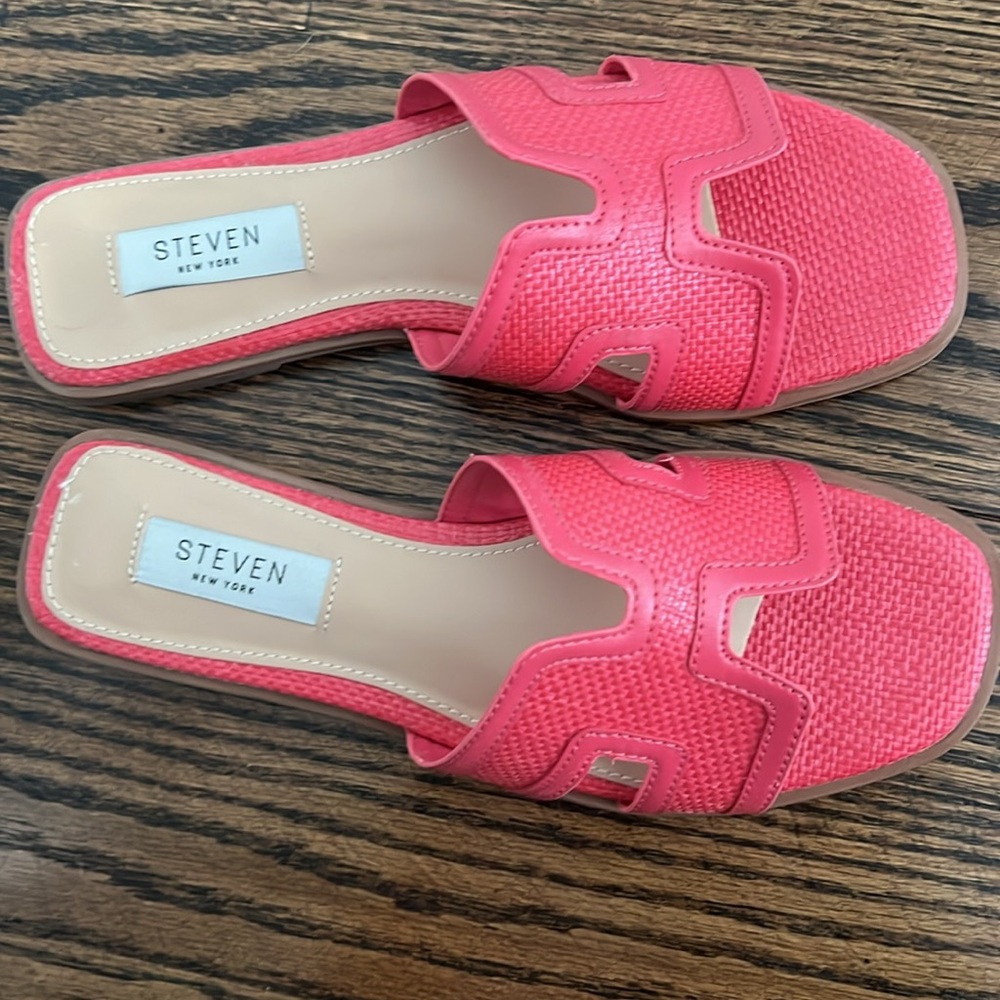Steven by Steve Madden Hadyn Sandal NEW
Size 6.5 - Picture 5 of 7